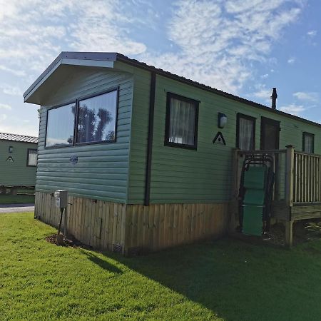 Woofles Luxury Caravan At Knaresborough Lido Ngoại thất bức ảnh