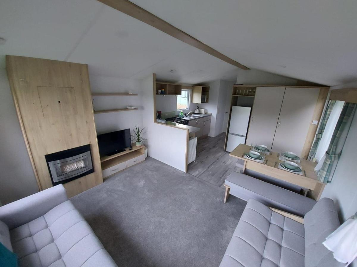 Woofles Luxury Caravan At Knaresborough Lido Ngoại thất bức ảnh
